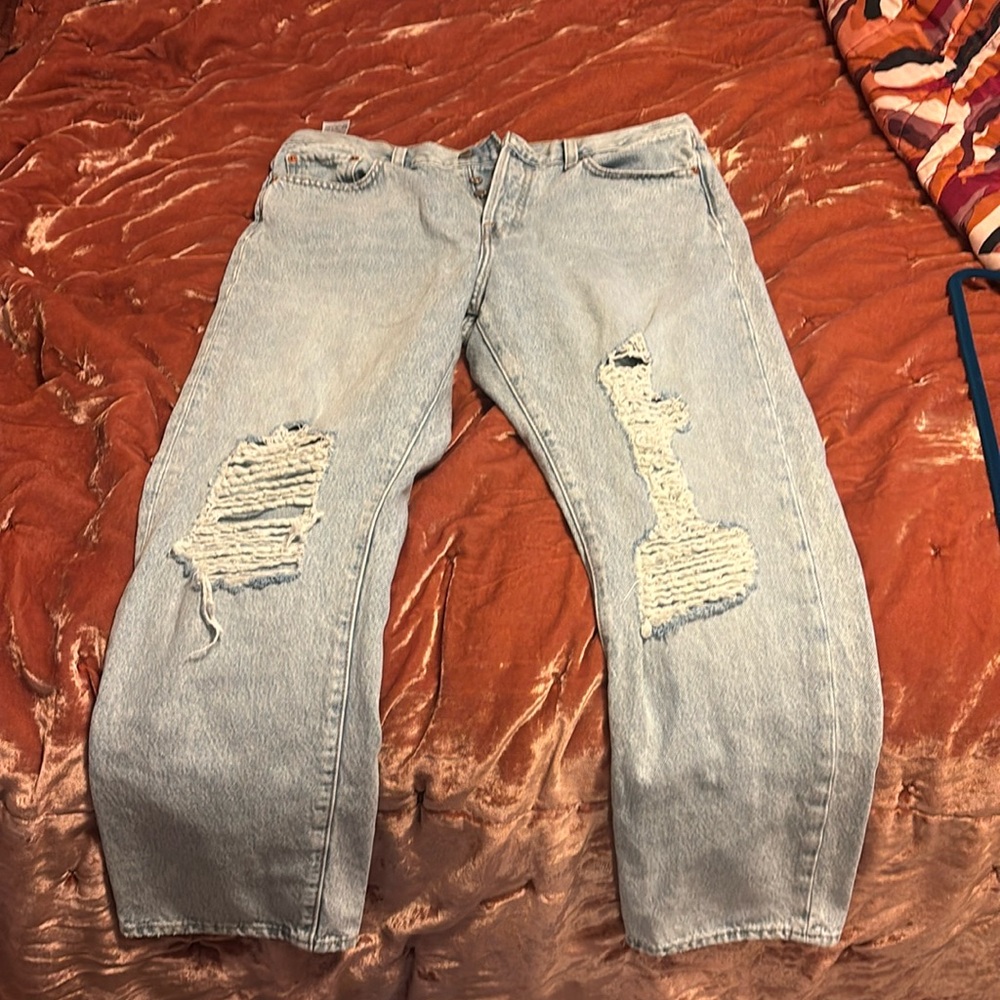 Levi wedgie straight size 32